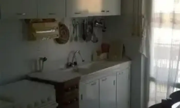 Rexer-Viareggio-Grazioso-Appartamento-in-affitto-a-via-Puccini-CUCINA