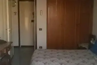 Rexer-Viareggio-Grazioso-Appartamento-in-affitto-a-via-Puccini-CAMERA-DA-LETTO