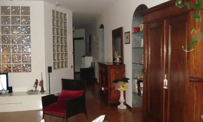 Rexer-San-Giuliano-Terme-Ampio-Appartamento-con-ottime-rifiniture-SALONE