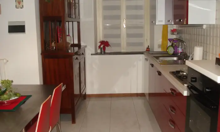 Rexer-San-Giuliano-Terme-Ampio-Appartamento-con-ottime-rifiniture-CUCINA