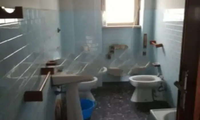Rexer-Napoli-Quadrilocale-in-affitto-in-viale-Privato-Ziviello-Carlo-BAGNO