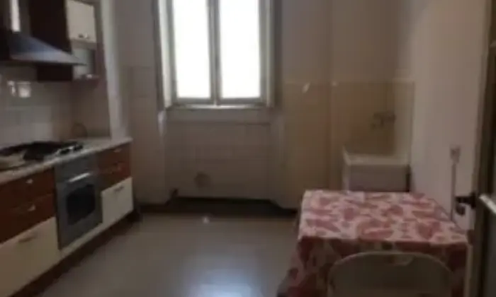 Rexer-Varese-Grazioso-appartamento-nel-cuore-di-Varese-CUCINA