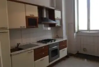 Rexer-Varese-Grazioso-appartamento-nel-cuore-di-Varese-CUCINA
