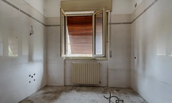 Rexer-trescore-balneario-Villa-indipendente-da-ristrutturare-Trescore-Balneario-CUCINA