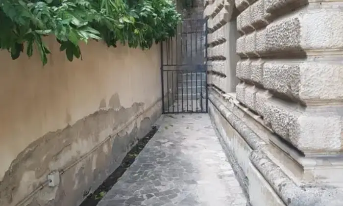 Rexer-Messina-Bivani-arredato-con-giardino-in-villa-indipendente-ALTRO