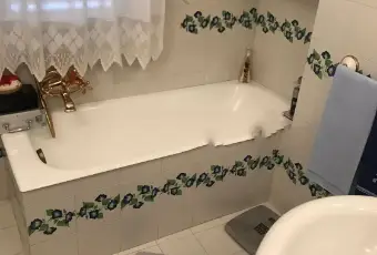 Rexer-Enna-Appartamento-in-vendita-in-via-SantAgata-BAGNO