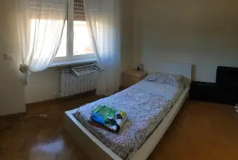 Rexer-Roma-Stanza-singola-in-trilocale-CAMERA-DA-LETTO