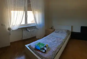 Rexer-Roma-Stanza-singola-in-trilocale-CAMERA-DA-LETTO