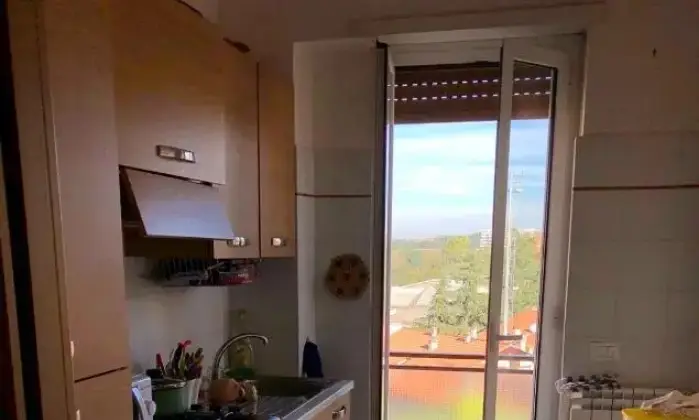Rexer-Roma-Stanza-singola-in-trilocale-CUCINA