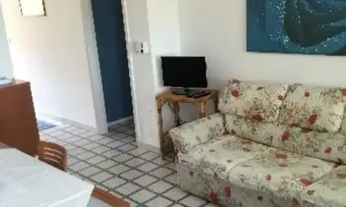 Rexer-Augusta-Appartamento-a-villa-costa-saracena-compl-Acacia-SALONE