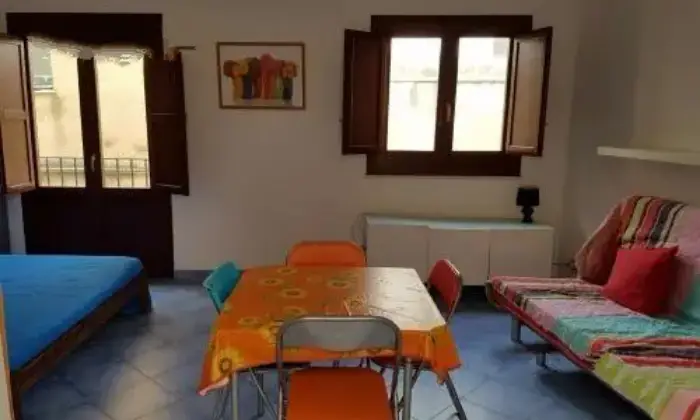 Rexer-Trapani-Appartamento-in-affitto-in-un-intero-stabile-SALONE