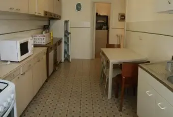 Rexer-Frosinone-Ampio-appartamento-centrale-ideale-per-studenti-CUCINA