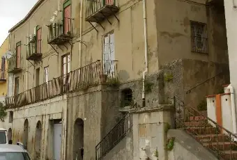 Rexer-Castroreale-In-affitto-appartamento-interamente-da-ristrutturare-ALTRO