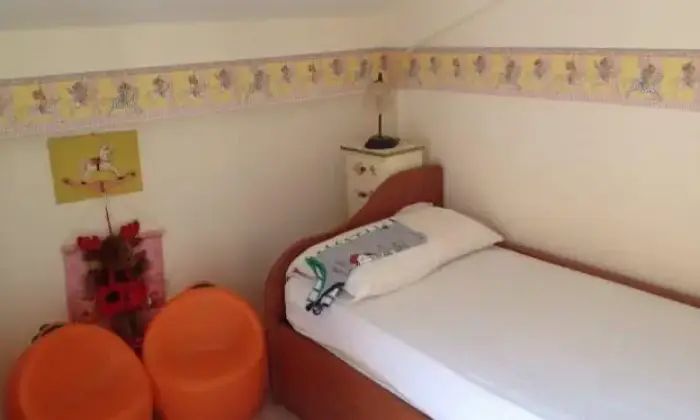 Rexer-Butera-Affitto-di-villetta-a-schiera-in-contrada-Desusino-snc-Butera-CAMERA-DA-LETTO