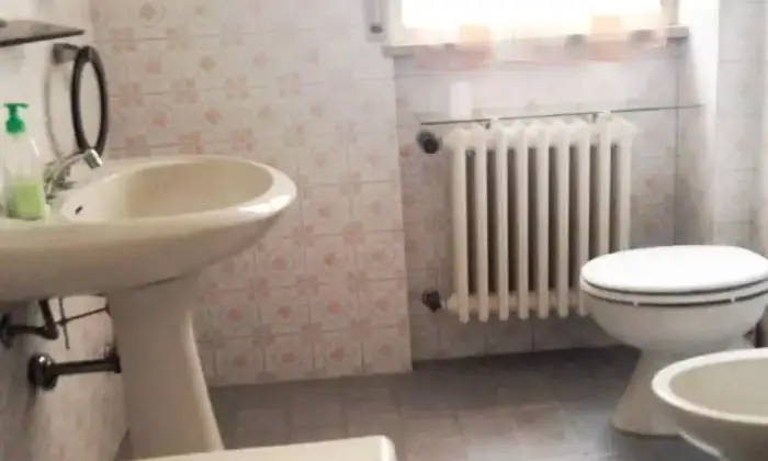 Rexer-Pescara-Camere-in-Attico-spazioso-BAGNO