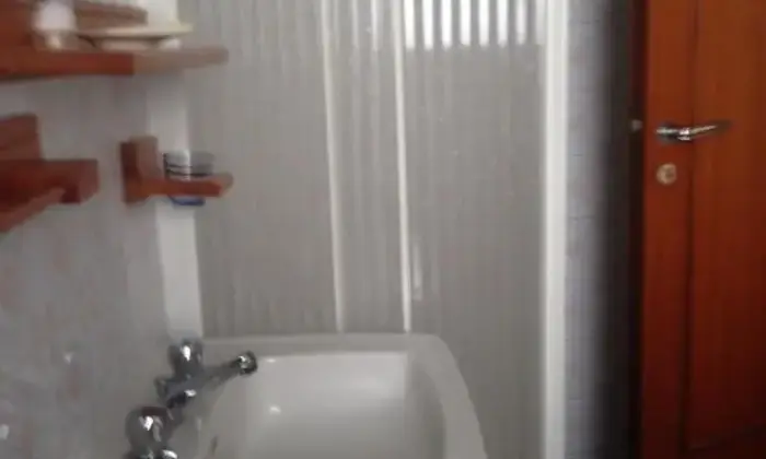 Rexer-Pescara-Camere-in-Attico-spazioso-BAGNO
