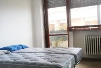 Rexer-Pescara-Camere-in-Attico-spazioso-CAMERA-DA-LETTO
