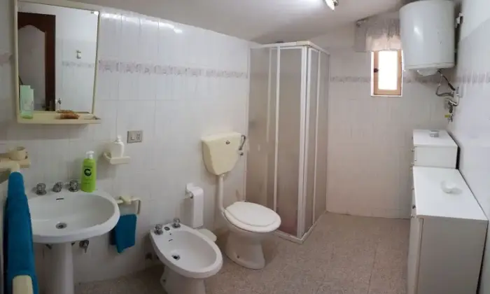 Rexer-Buccheri-Villetta-singola-con-ampio-terreno-in-affitto-BAGNO