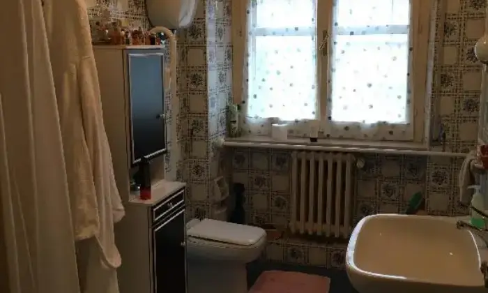 Rexer-Perugia-Appartamento-panoramico-Montegrillo-Perugia-BAGNO