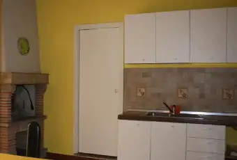 Rexer-Viterbo-Caratteristico-appartamento-CUCINA