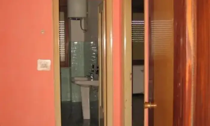 Rexer-Incisa-Scapaccino-Ampio-Bilocale-non-arredato-al-terzo-piano-ALTRO