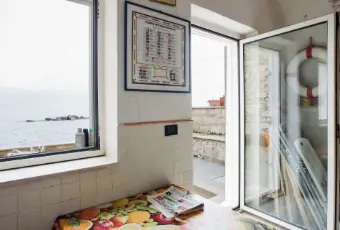 Rexer-Molfetta-Appartamento-in-pietra-nel-borgo-antico-di-Molfetta-CUCINA