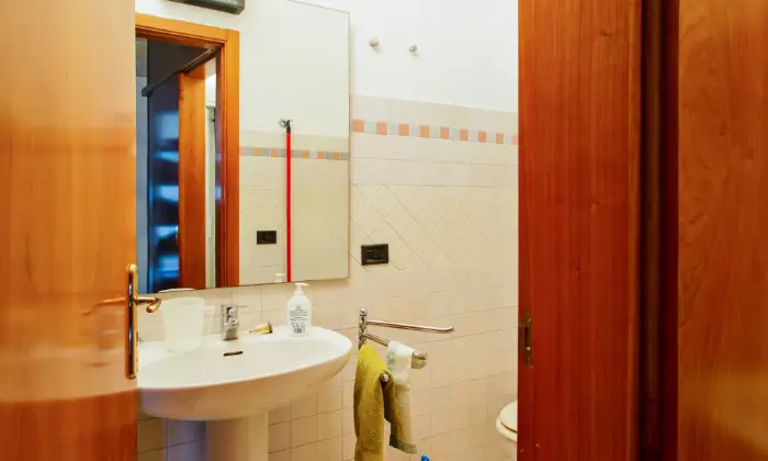 Rexer-Molfetta-Appartamento-in-pietra-nel-borgo-antico-di-Molfetta-BAGNO