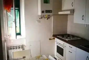Rexer-Genova-Affitto-di-Appartamento-in-via-imperiale-CUCINA