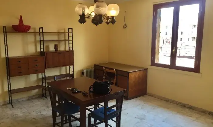 Rexer-Reggio-di-Calabria-Appartamento-al-centro-di-Reggio-Calabria-SALONE