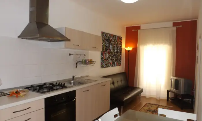 Rexer-Marsala-Appartamentino-arredato-in-centro-a-Marsala-CUCINA