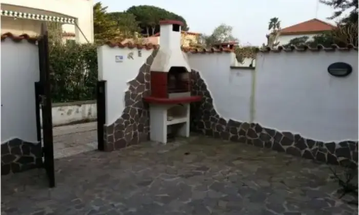 Rexer-Ardea-Villa-a-schiera-a-Colle-Romito-GIARDINO