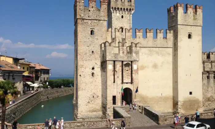 Rexer-Sirmione-Ampio-trilocale-centro-storico-Sirmione-ALTRO
