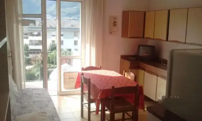 Rexer-Trento-TRILOCALE-a-Trento-Sud-per-max-studenti-CUCINA