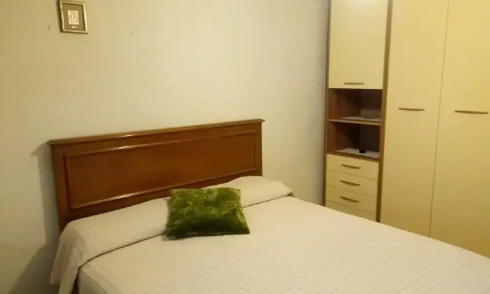 Rexer-San-Giuliano-Terme-Casa-singola-molto-luminosa-in-zona-tranquilla-CAMERA-DA-LETTO