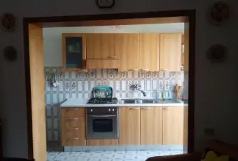 Rexer-San-Giuliano-Terme-Casa-singola-molto-luminosa-in-zona-tranquilla-CUCINA