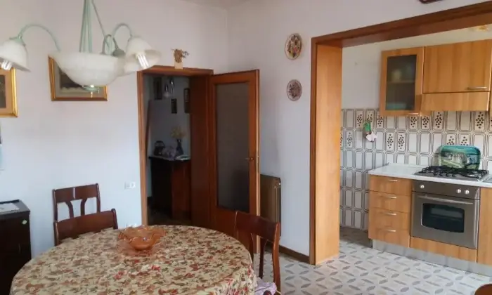Rexer-San-Giuliano-Terme-Casa-singola-molto-luminosa-in-zona-tranquilla-CUCINA