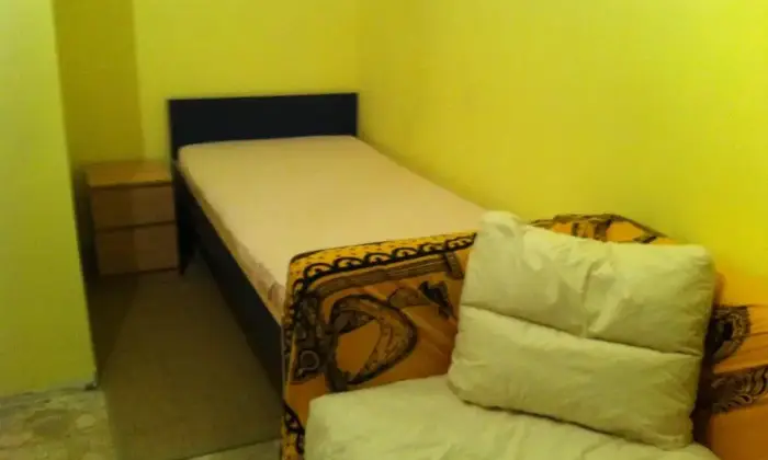 Rexer-Roma-STANZE-IN-APPARTAMENTO-CAMERA-DA-LETTO