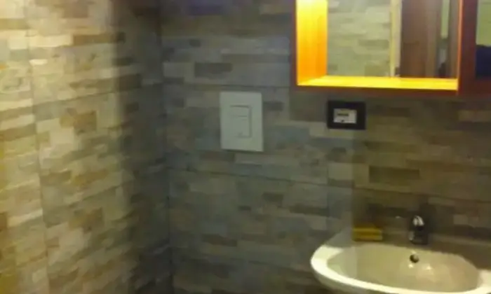 Rexer-Roma-STANZE-IN-APPARTAMENTO-BAGNO