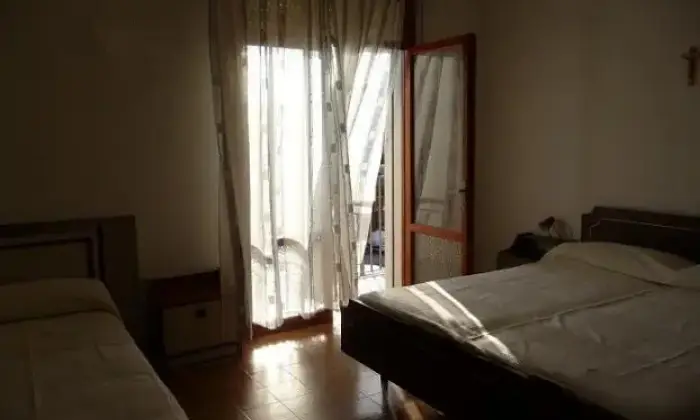 Rexer-Chioggia-SOTTOMARINA-per-insegnanti-da-settembre-a-giugno-CAMERA-DA-LETTO