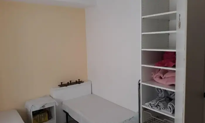 Rexer-Pomezia-AFFITTO-STANZA-ARREDATA-POMEZIA-CENTRO-CAMERA-DA-LETTO