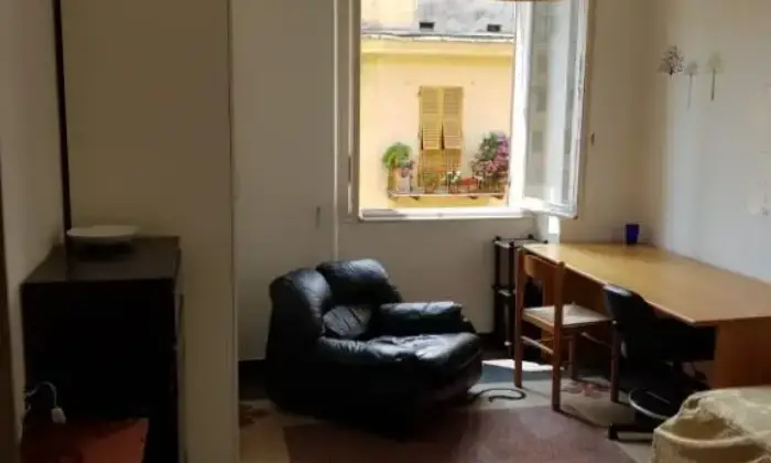 Rexer-Genova-Due-camere-per-studenti-CAMERA-DA-LETTO
