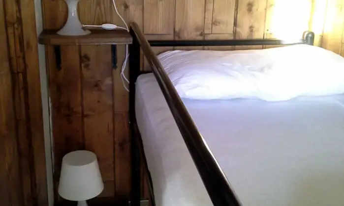 Rexer-Frabosa-Sottana-Appartamento-vista-piste-da-sci-CAMERA-DA-LETTO