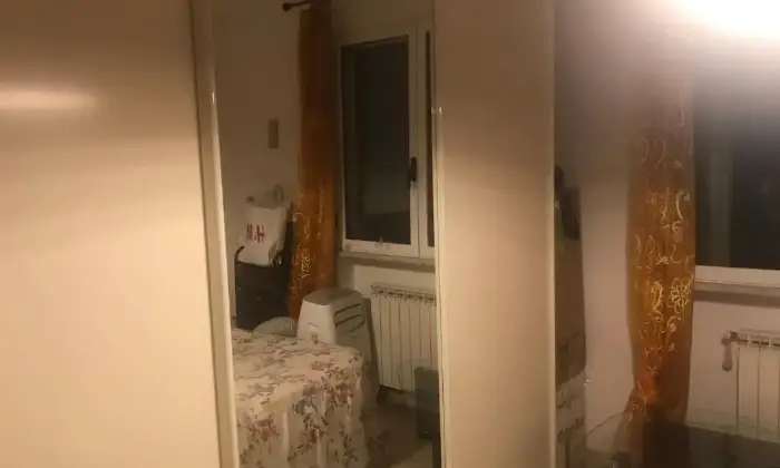 Rexer-Santo-Stefano-di-Magra-In-zona-servita-CAMERA-DA-LETTO