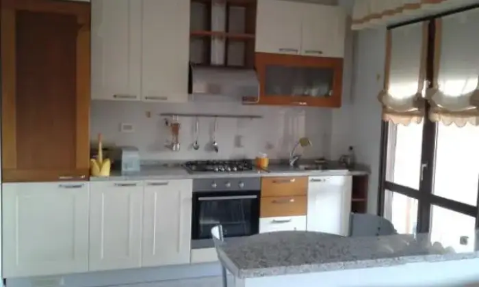 Rexer-Aulla-Caprigliola-ammobiliato-CUCINA