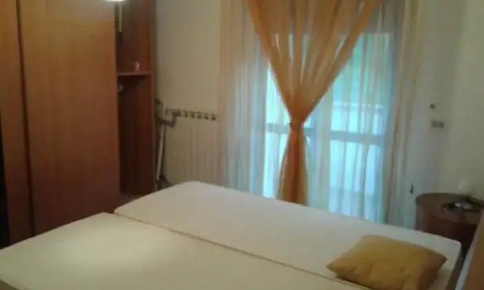 Rexer-Aulla-Caprigliola-ammobiliato-CAMERA-DA-LETTO