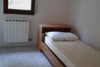 Rexer-Aulla-Caprigliola-ammobiliato-CAMERA-DA-LETTO