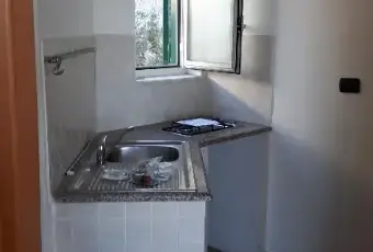 Rexer-Pozzuoli-Monolocale-panoramico-vista-mare-CUCINA