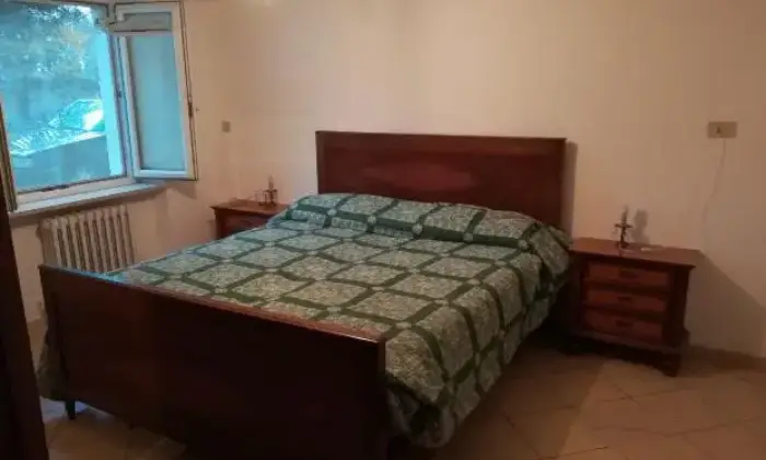 Rexer-Francavilla-al-Mare-mq-centro-citta-a-metri-dal-mare-CAMERA-DA-LETTO