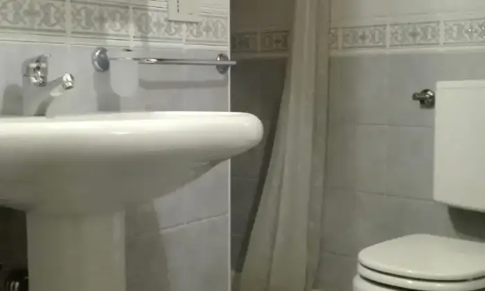 Rexer-Mezzano-Splendida-mansarda-vista-Dolomiti-posti-a-stagione-a-Mezzano-di-Primiero-BAGNO