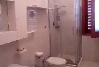 Rexer-San-Giorgio-Ionico-Trilocale-in-ottimo-stato-BAGNO